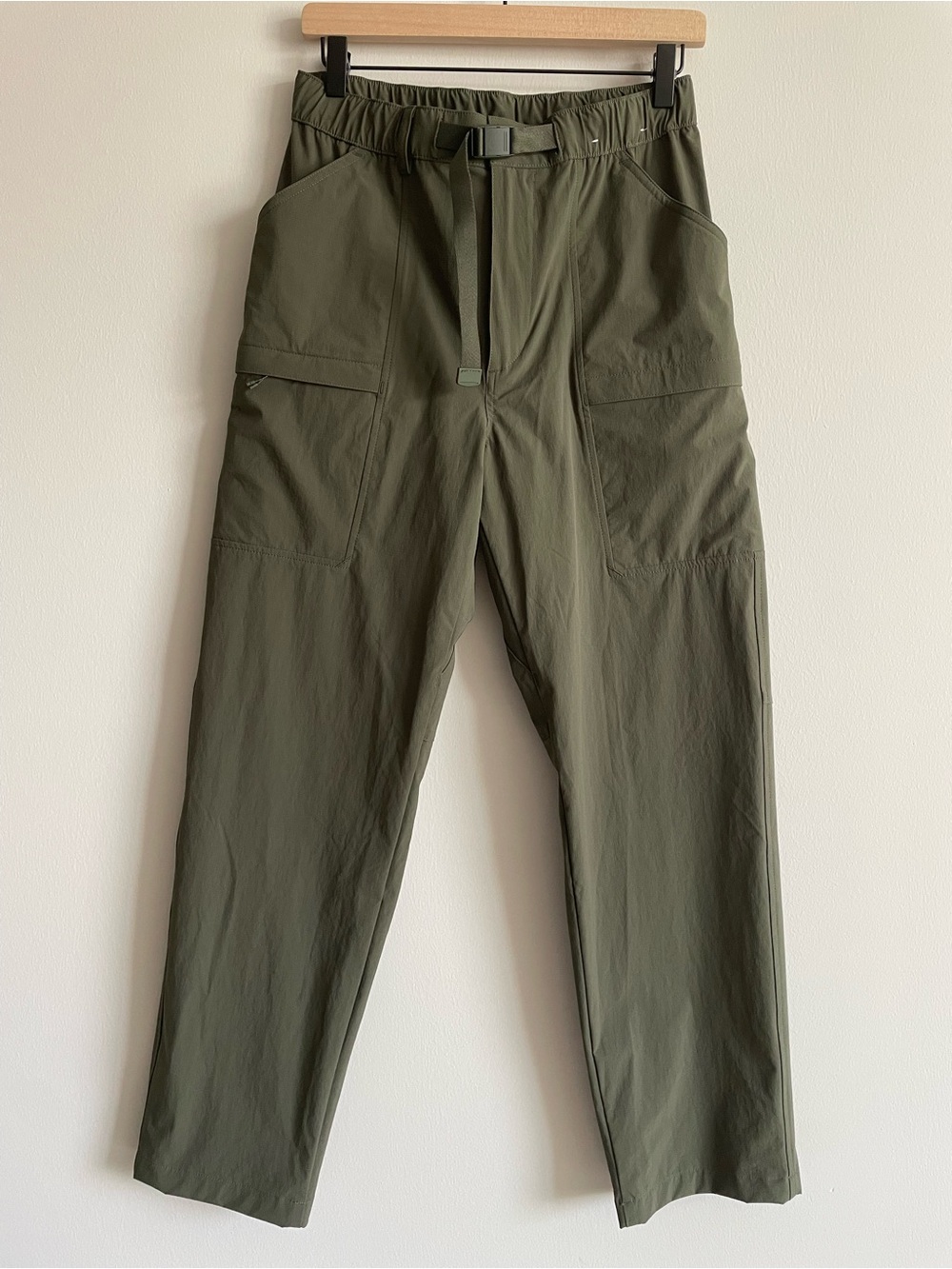 Uniqlo olive green hiking pants outdoor gorpcore soft utility S
